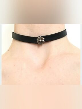 *️⃣FREE with purchase! Chocker Star Metal on a Black Pleather Band